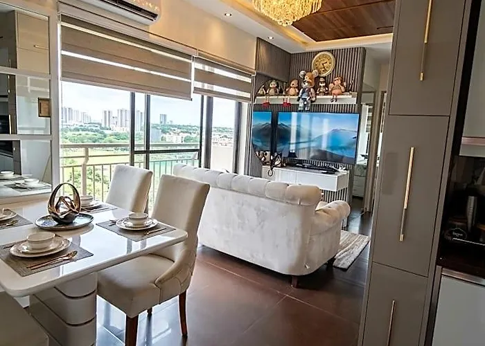 Hotel 2 Bedroom Type Unit Near Airport *