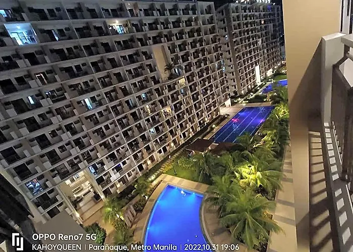 2 Bedroom Type Unit Near Airport