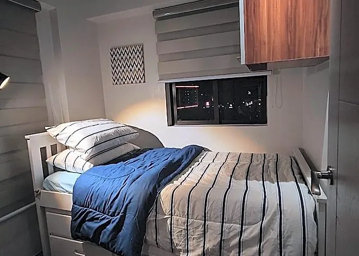 2 Bedroom Type Unit Near Airport Hotel Manila
